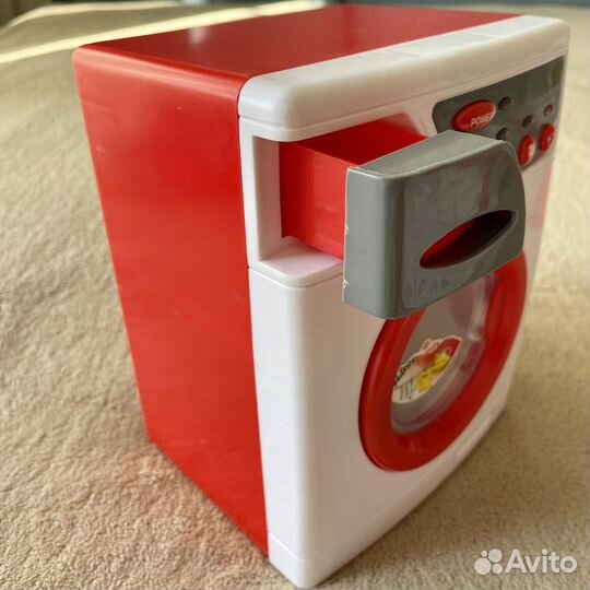 Стиральная машина и чайник