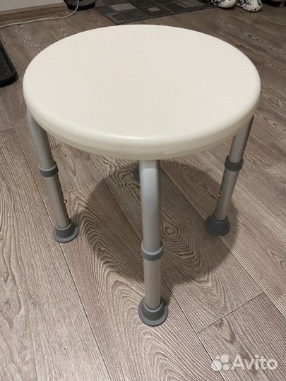 Стул для купания пожилых и инвалидов