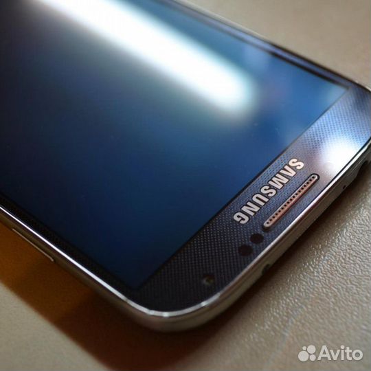 Samsung Galaxy S4 Black Edition 16Gb GT-I9500