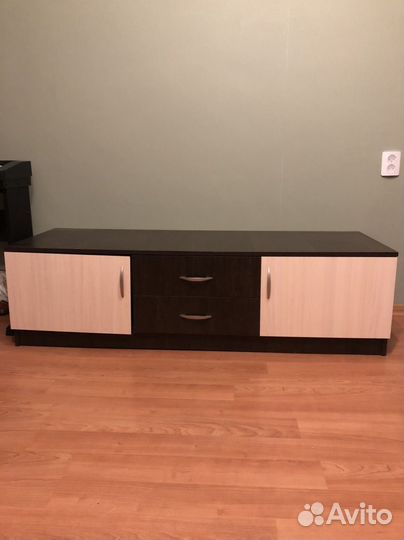 Тумба под телевизор