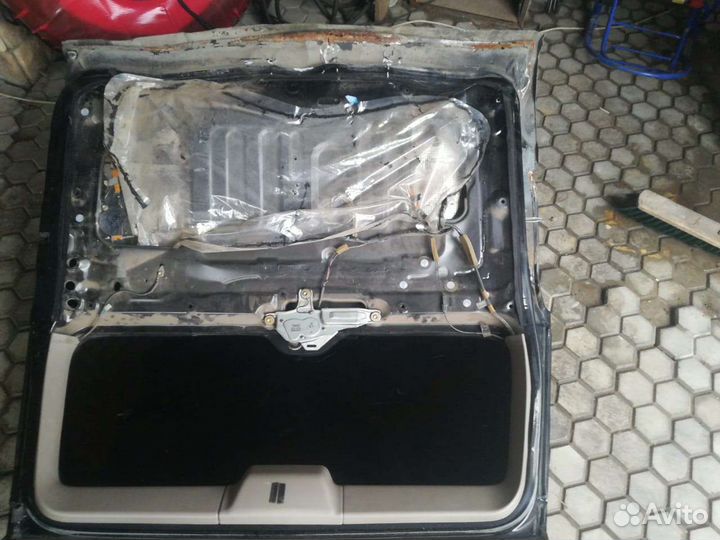 Дверь багажника тайота рав 4 2002г