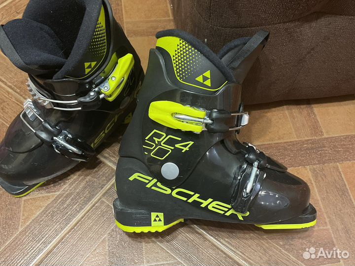Горнолыжные ботинки 210-215(33 размер)