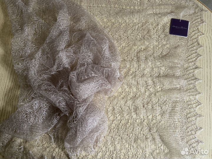 Оренбургский пуховый палантин новый 220 см *75 см