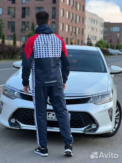 Спортивный костюм