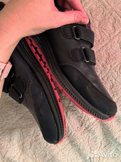 Ботинки кроссовки 37
