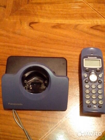 Переносной радиотелефон Panasonic KX-A140 RUF