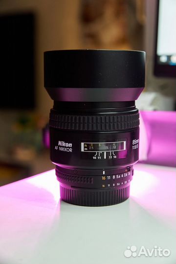 Nikon 85mm f 1.8 D