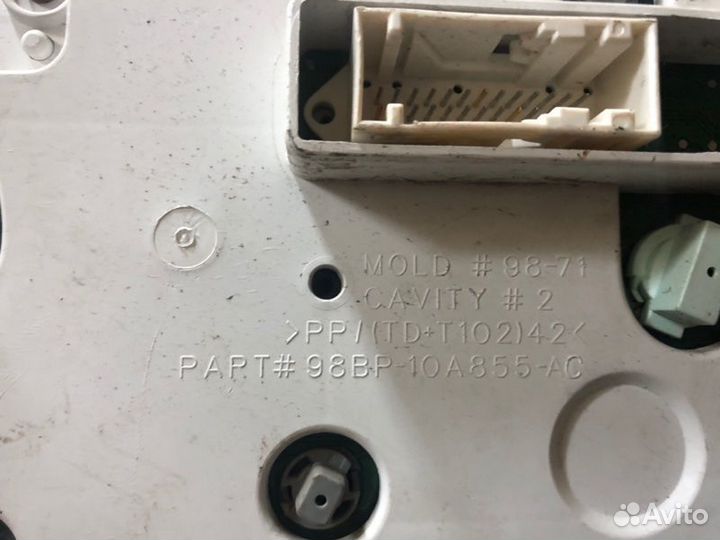 Панель приборов Ford Focus I