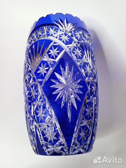 Синяя кобальтовая ваза из хрусталя