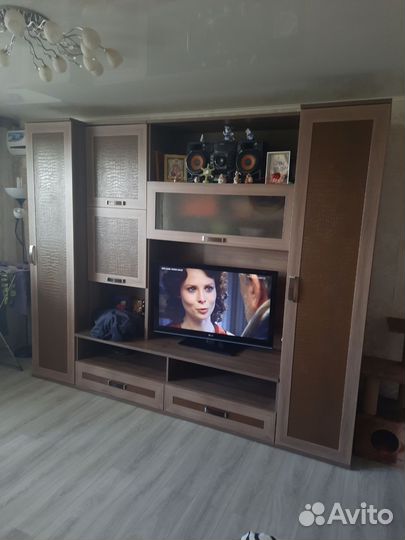 Стенка в гостиную