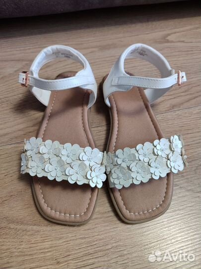 Босоножки для девочки