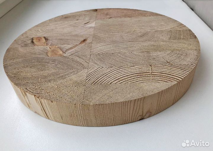 Торцевая разделочная доска из лиственницы