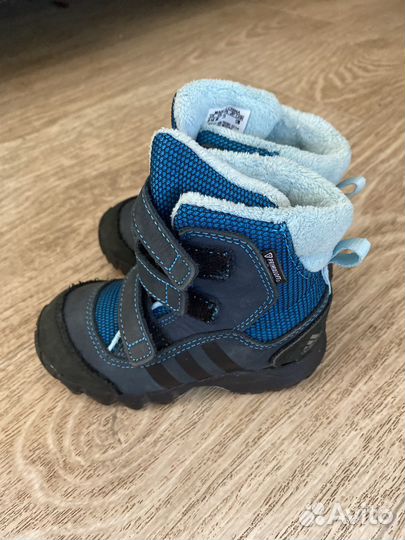 Ботинки adidas 21