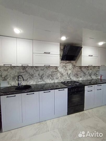 Кухонный гарнитур в наличии