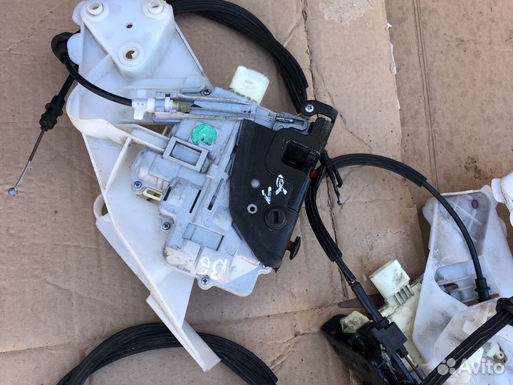 Замок дверь передний правый фольксваген пассат б6