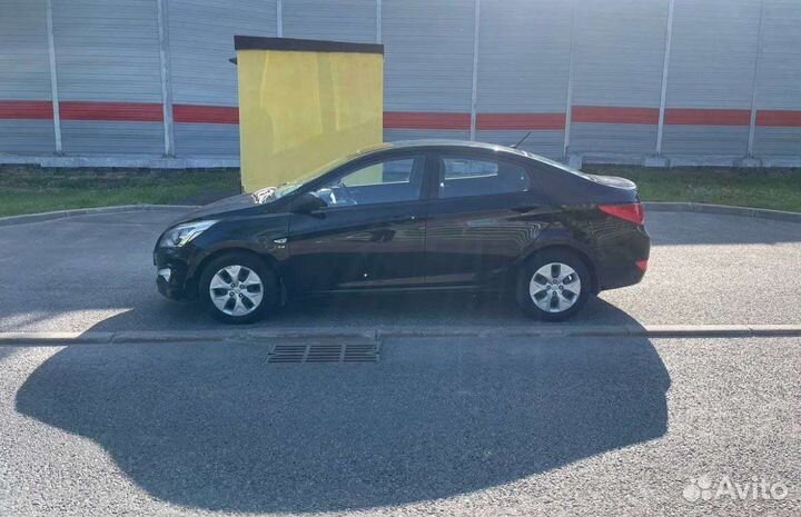 Hyundai Solaris 1.4 AT, 2015, 66 600 км