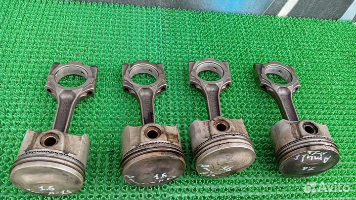 Поршень с шатуном Chery Amulet A15 1.6