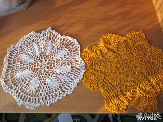 Оригинальные вышивки и салфетки,новые