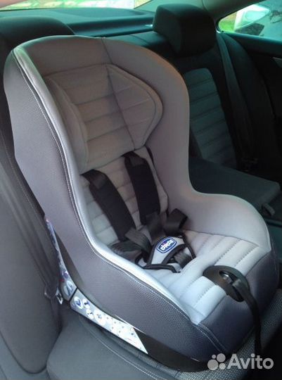 Детское автокресло Chicco