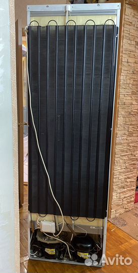 Холодильник Ariston б/у