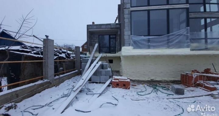 Напыление ппу пеной \ Утепление крыши \ Без швов