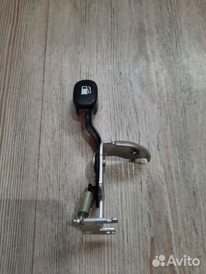 Ручка открывания лючка бензобака Kia RIO 3