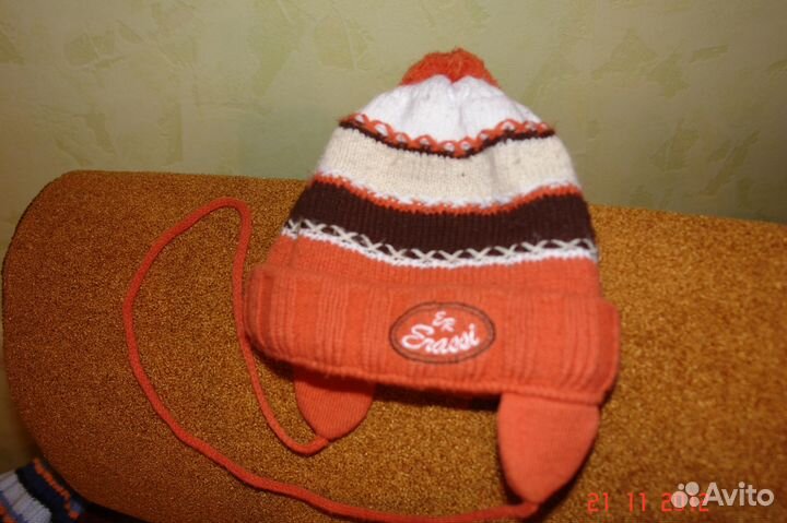 Шапки детские, варежки
