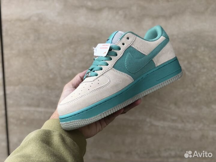 Кроссовки Nike Air Force 1 Low Tiffany & Co