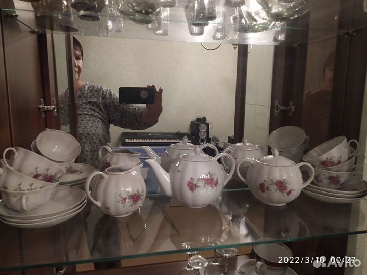 Предметы чайного сервиза Дикая роза, Дулево