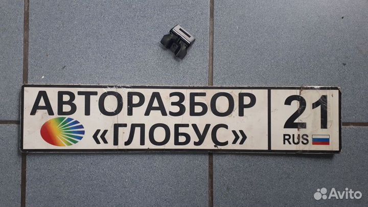 Кронштейн заднего бампера на петли