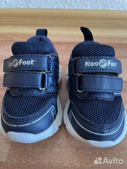 Кроссовки 20