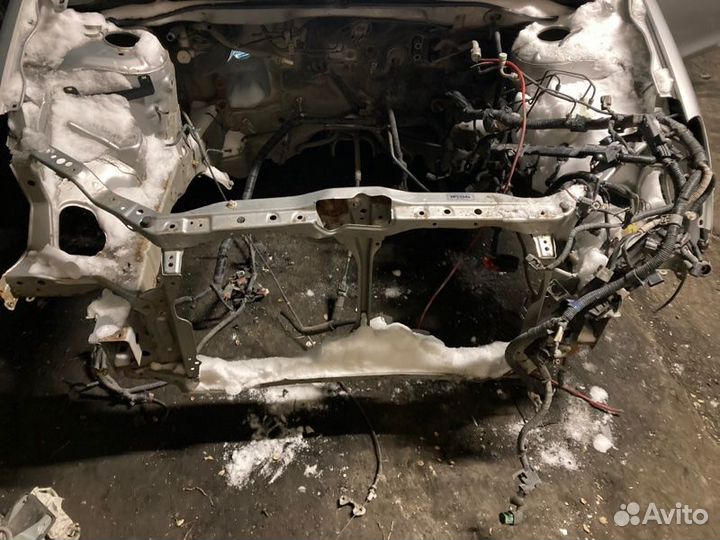 Рамка радиатора Honda Civic EU3 D17A 2001