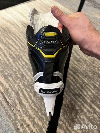 Коньки вратарские CCM tacks 9060 8 D