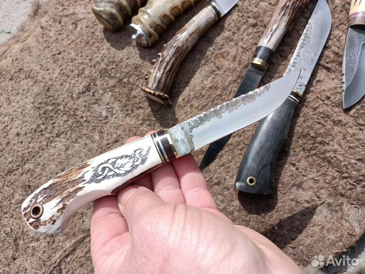 Нож с рукоятью из рога