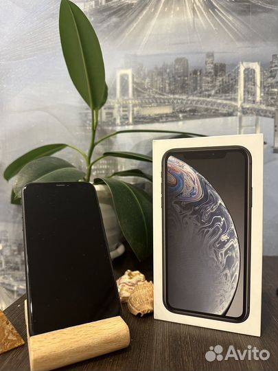 iPhone Xr, 64 ГБ