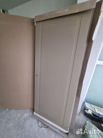 Межкомнатная дверь со скрытым монтажом