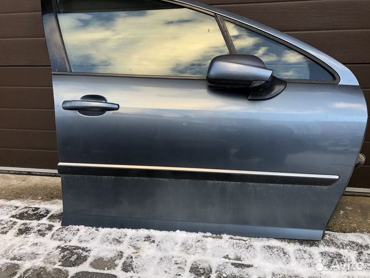 Дверь передняя правая Peugeot 407 SW