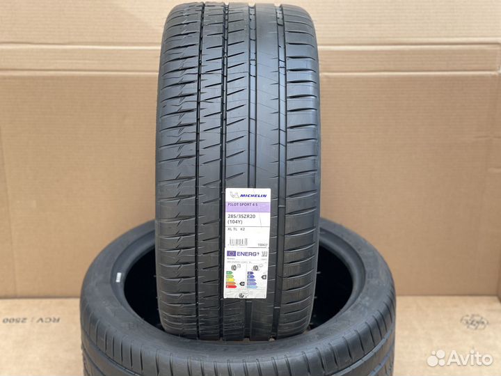 Michelin Pilot Sport 4 S 285/35 R20 104Y