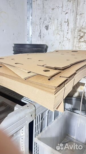 Картонные коробки