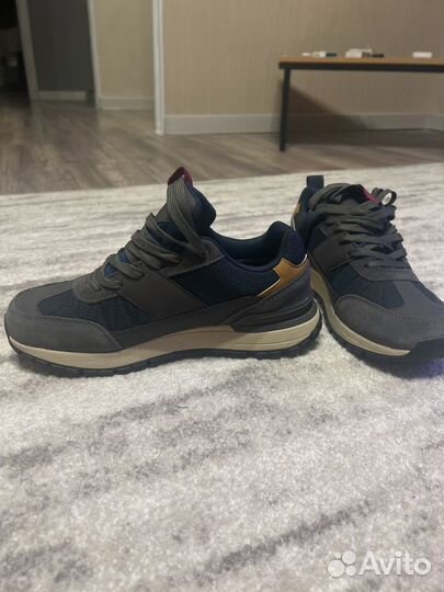 Кроссовки мужские