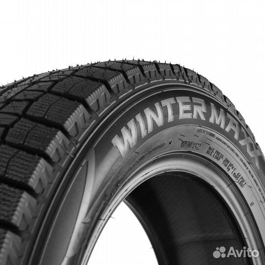 Dunlop Winter Maxx WM02 225/40 R18 92T
