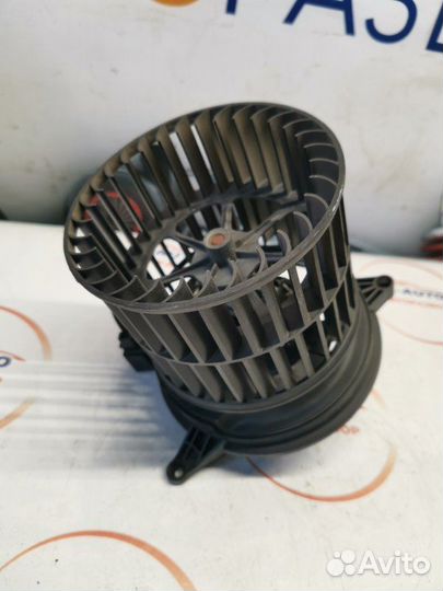 Мотор печки Ford Fusion 1.6 fyja 2009