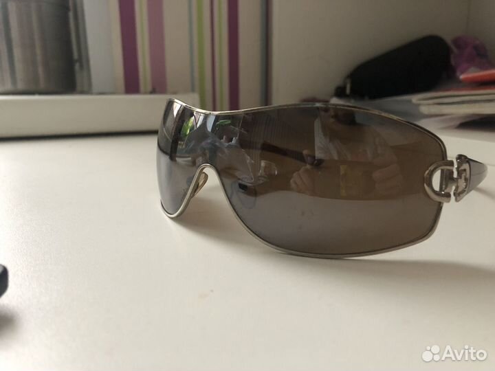 Солнечные очки женские