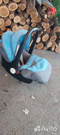 Детское автомобильное кресло люлька