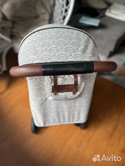 Прогулочная коляска elodie mondo