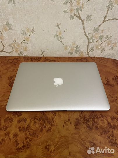 Apple MacBook Air 13 early 2014