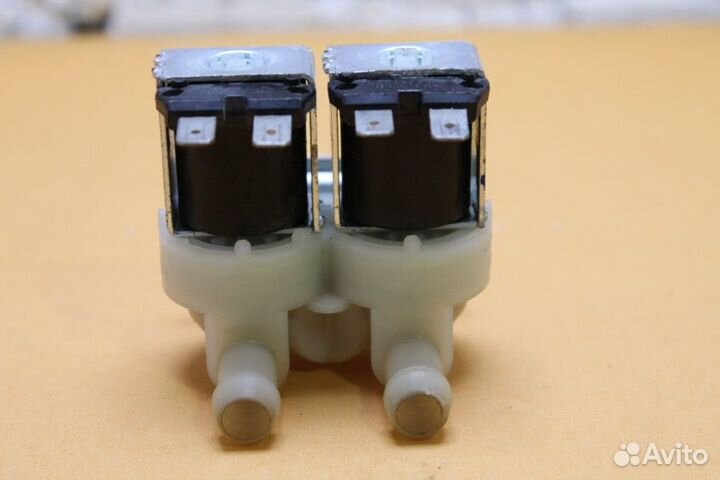 Клапан подачи воды Haier 0024000126 бу. 3713