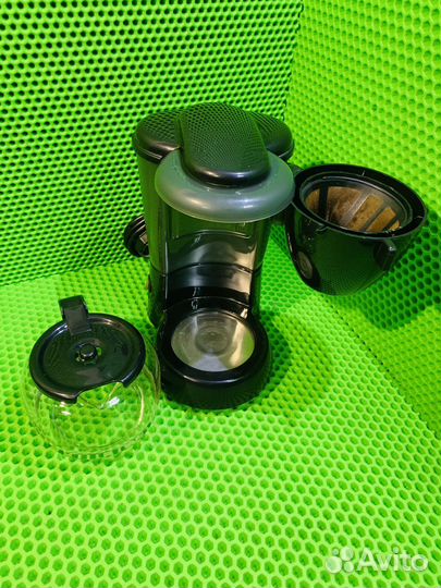 Кофеварка капельная Maxwell MW-1660