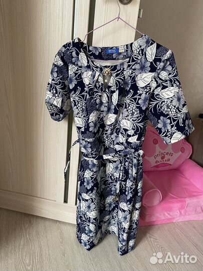 Платья женские, свитера, куртка кожаная