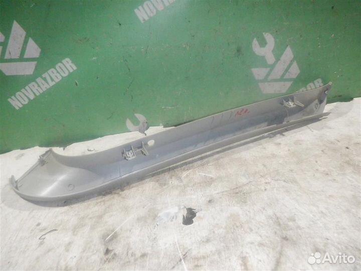 Обшивка двери багажника Форд Фокус 2